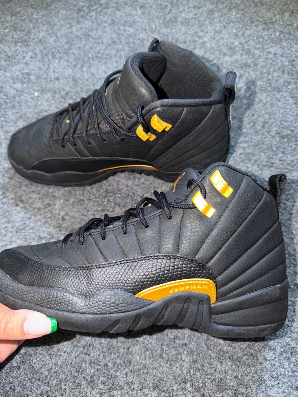 Nike Air Jordan 12 Retro GS “Black Taxi”